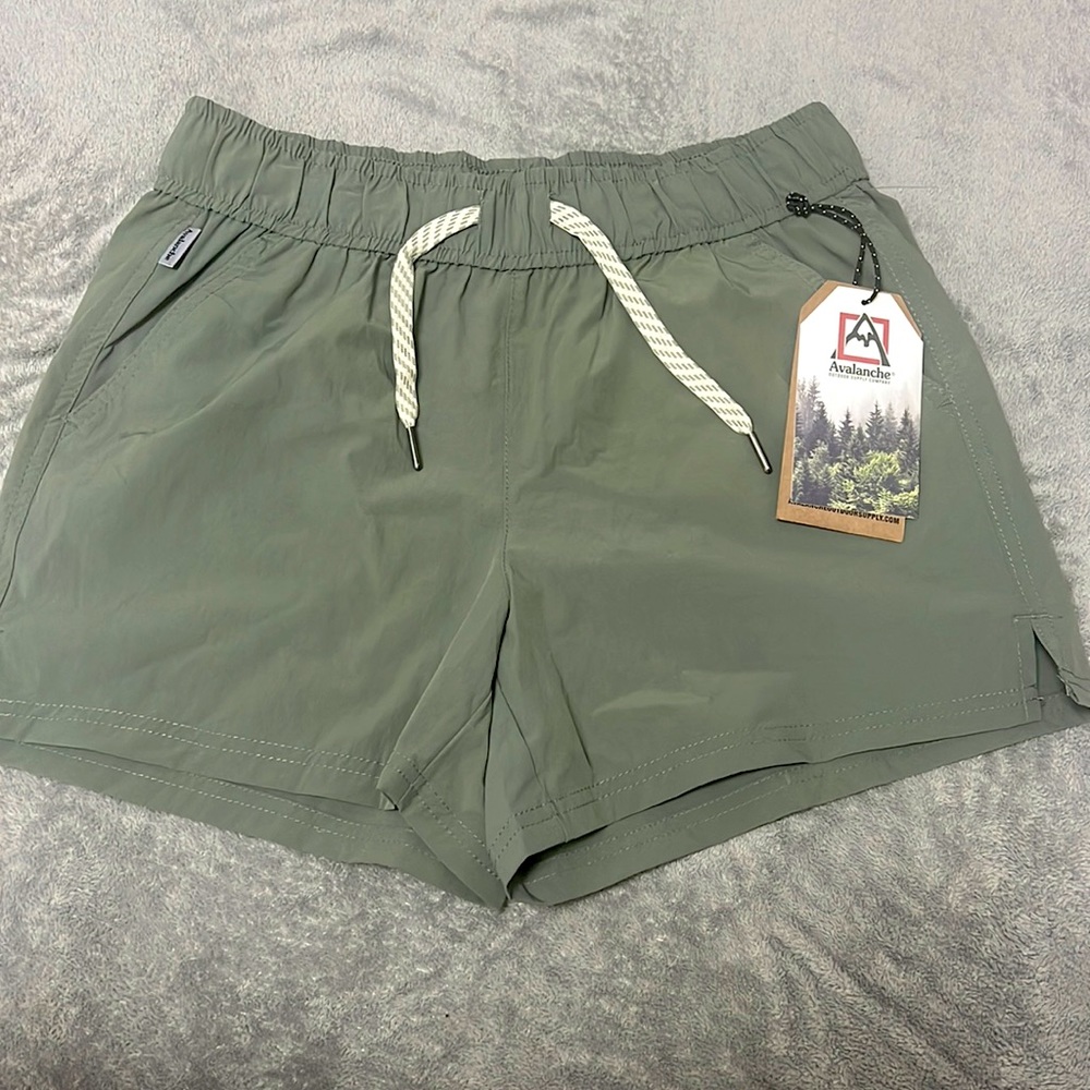 avalanche shorts